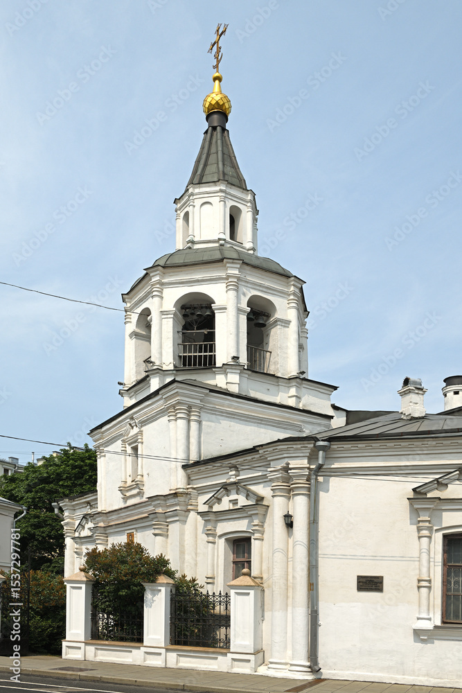 Fototapeta premium Bell tower of Church of Assumption of Blessed Virgin Mary, Sretenka Street, Moscow, Russia