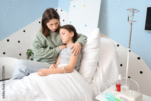 Cute girl with infusion dri...