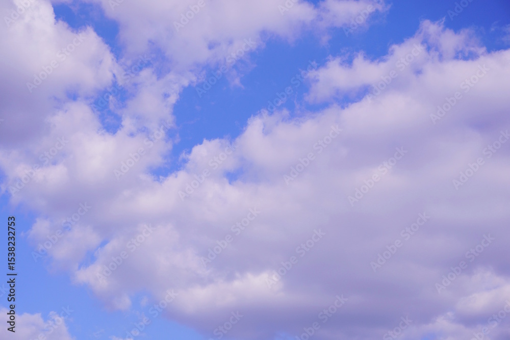 Naklejka premium A cloud in the sky. Natural background.