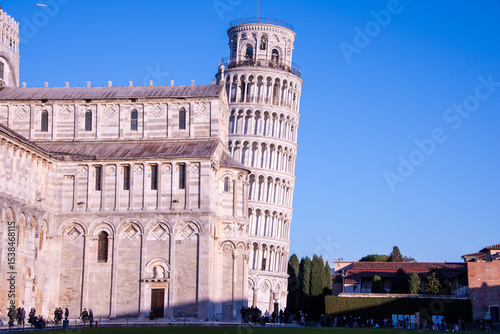 The Leaning Tower of Pisa or Tower of Pisa is the freestanding bell tower, of the cathedral of the Italian city of Pisa, known for its unintended tilt. Built in 12th century.	
