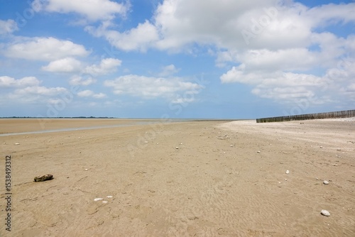 Foto Plage de sable à marée basse en baie de Somme à Le Crotoy
