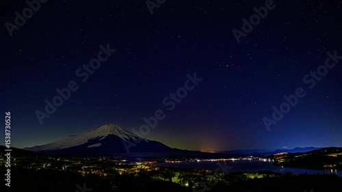 HDR Time Lapse - Starry sky over Mount Fuji and Lake Yamanaka. - HLG 2100 - Peak Around 1000 nits - 4096 x 2304 - 富士山に沈む星空と山中湖