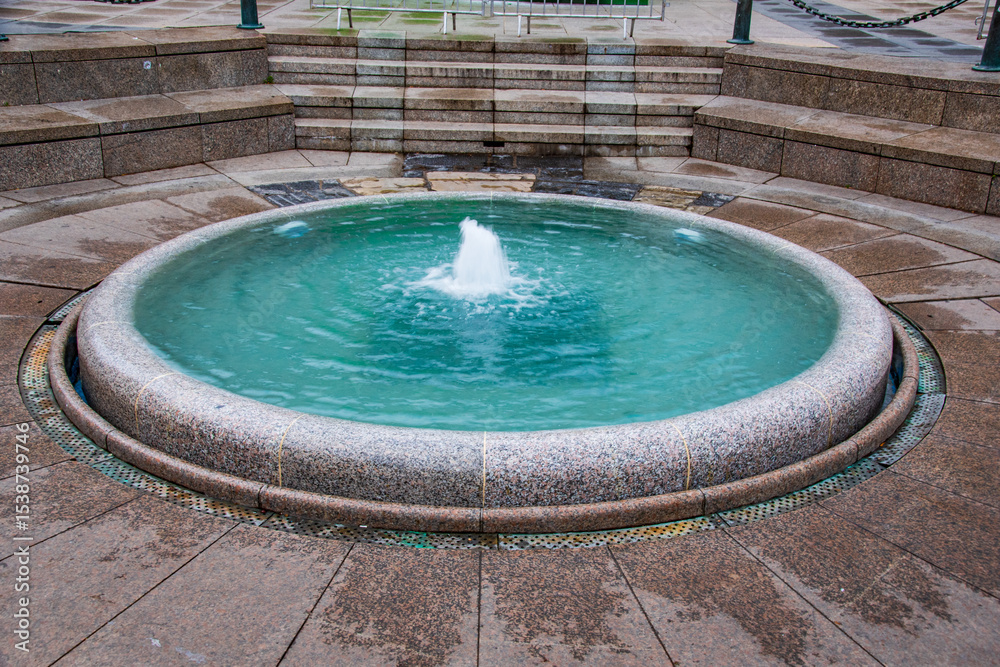 Naklejka premium fountain in the pool