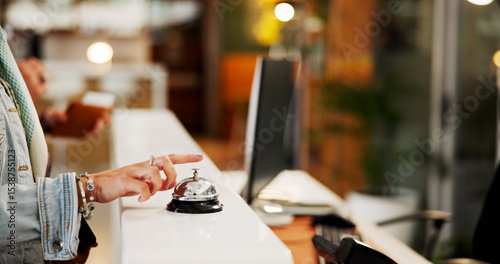Quadro su tela Person, hands or ring with bell at hotel for room service, alert or attention at front desk