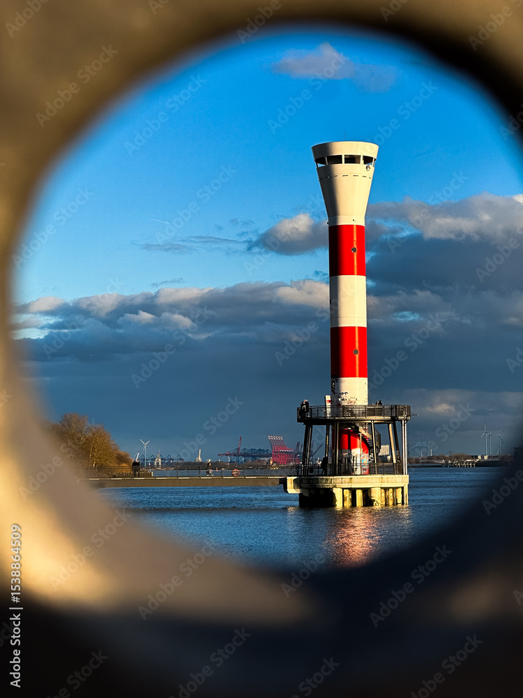 Naklejka premium Leuchtturm Elbe