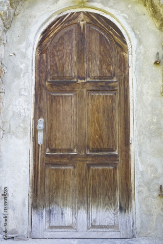 frontdoOrs
