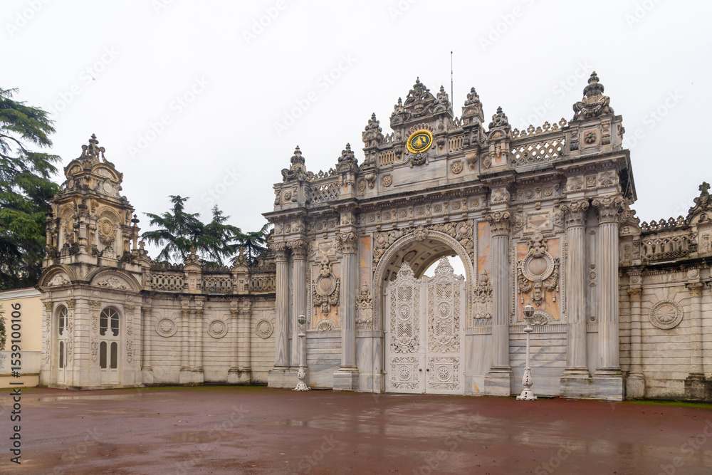 Fototapeta premium Entrance Gate of Dolmabahce Palace. Dolmabahce is the largest palace in Turkey