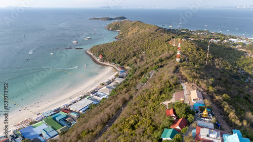 Fototapeta Naklejka Na Ścianę i Meble -  Ko Lan Island , Pattaya