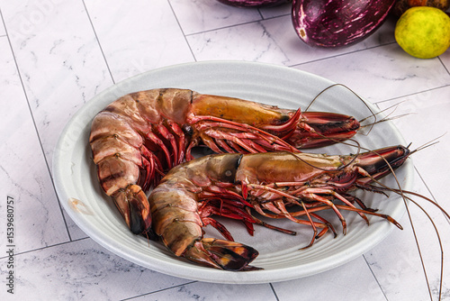 Raw Jumbo king tiger prawns