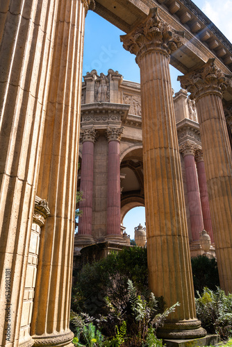 Palace of Fine Arts surrounded by greenery in San Francisco, USA
