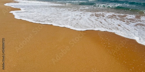 Fototapeta Naklejka Na Ścianę i Meble -  waves on the beach