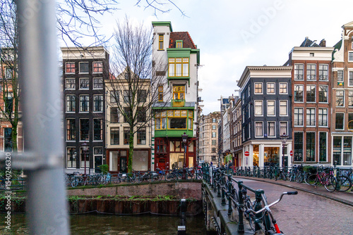 Photography Die Neun Straßen in Amsterdam mit Grachtenhäusern und Fahrrädern