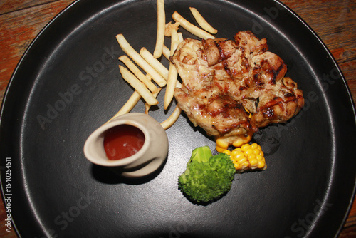 grilled chicken breast with vegetables