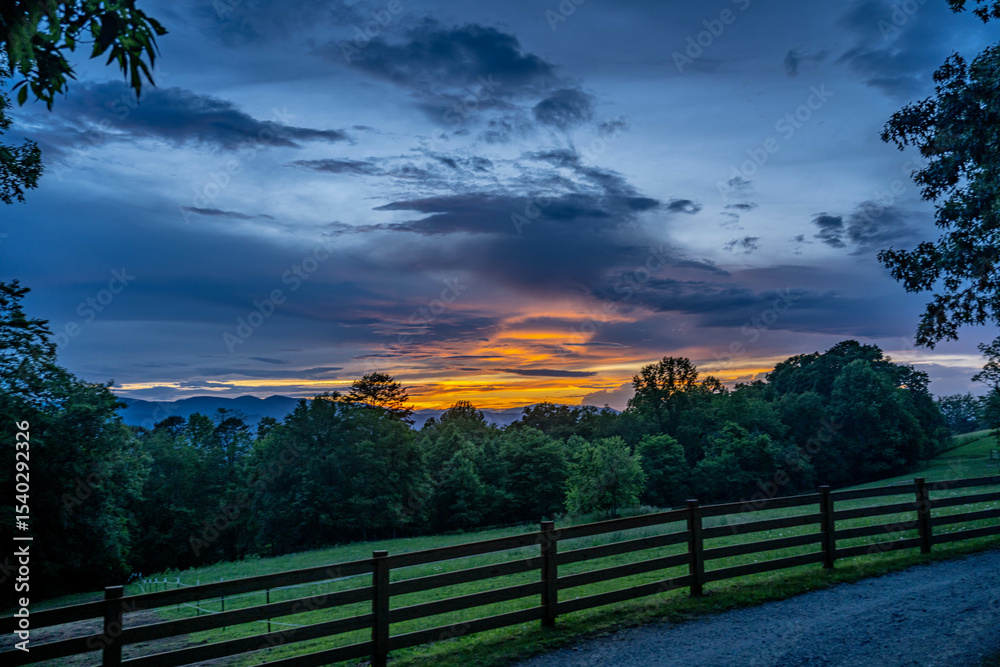 Obraz premium sunset on the mountain