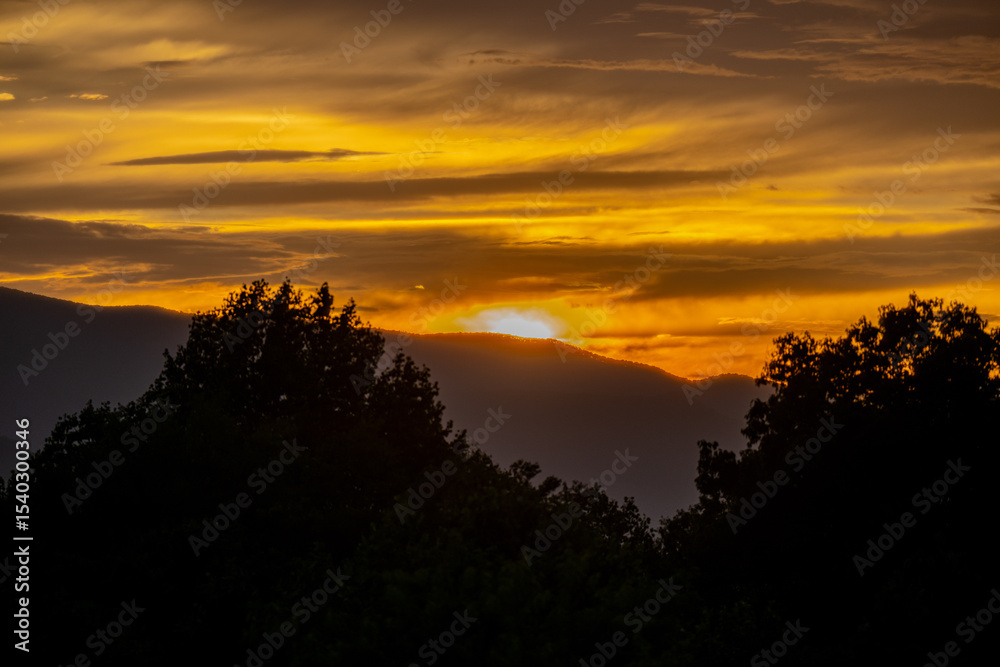 Obraz premium sunset on the mountain