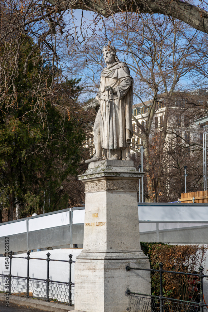 Fototapeta premium Monuments to famous personalities of the Austrian Republic
