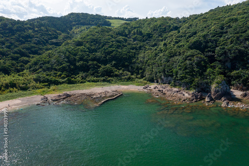 自然をそのまま残した美しい海岸