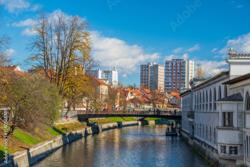 Tapet canal in amsterdam