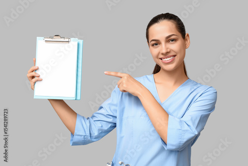 Portrait of female doctor p...