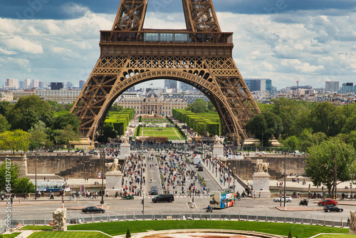 Fototapeta Naklejka Na Ścianę i Meble -  Eiffel Tower Archway View of Parisian Landscape