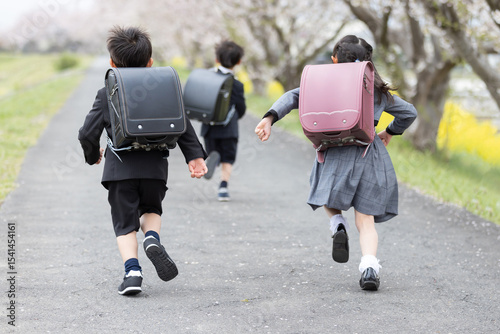 Konstfotografi 入学式イメージ　走る一年生