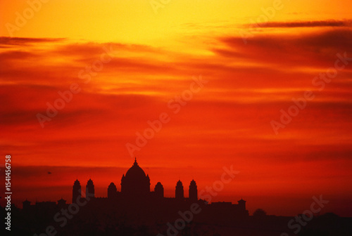 Fototapeta Naklejka Na Ścianę i Meble -  indian palace silhouette at sunset India
