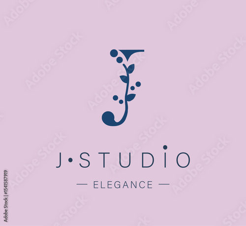 Logo, capital letter G. Monogram of Botanical Minimalistic, Initial. with Organic Plant Elements.  Vector design. for beauty salon or art studio.