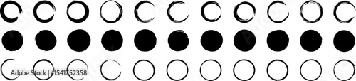 Set of circle brush strokes, hand drawn paint brush circle logo frame. Vector set of grunge circle brush. Vector illustration EPS 10