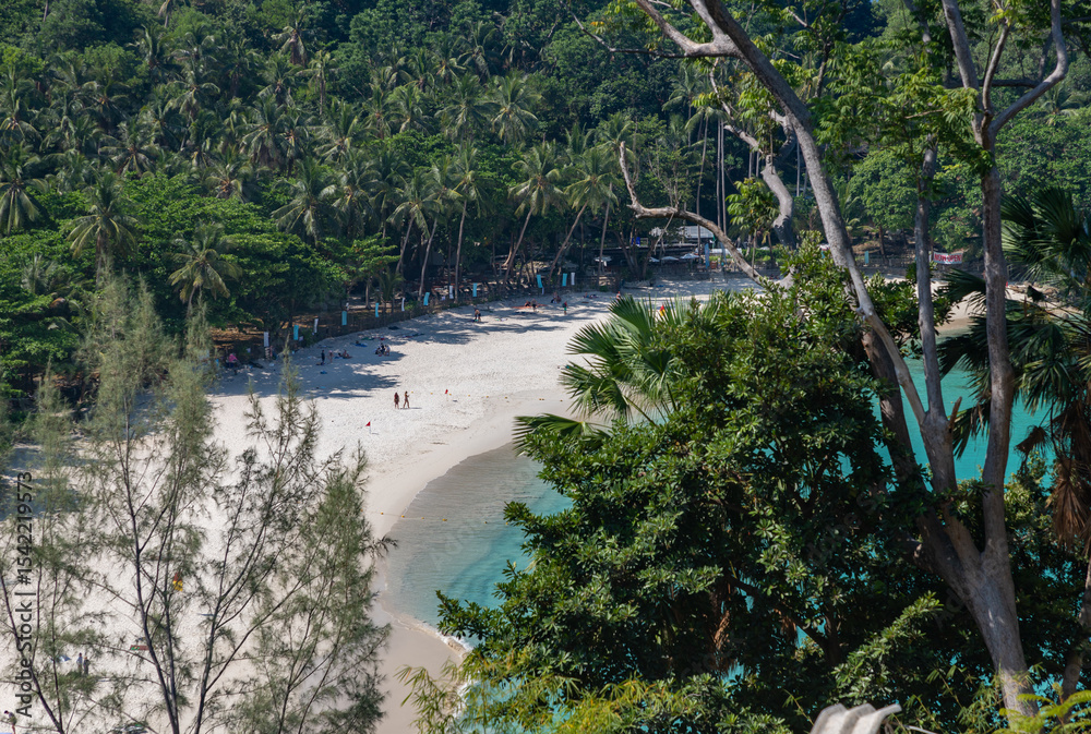 Fototapeta premium Phuket Freedom Beach