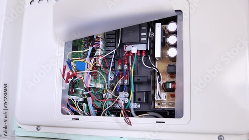 ガス給湯器交換工事、ガス給湯器の配電制御盤