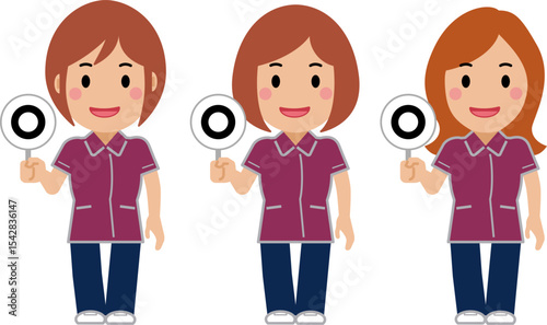 正解の札を上げる。えんじ色の制服の女性看護士