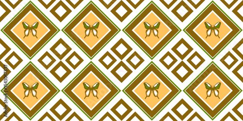 Butterfly Harmony in Geometric Fields