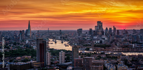 Photography Panoramic aerial view from Canada Water district towards the London skyline with