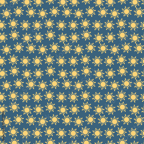 Sun bright rays seamless pattern. Vibrant sunny summer background. seamless sunshine print
