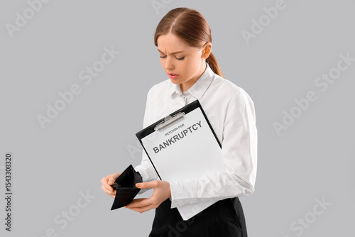 Businesswoman with empty wa...