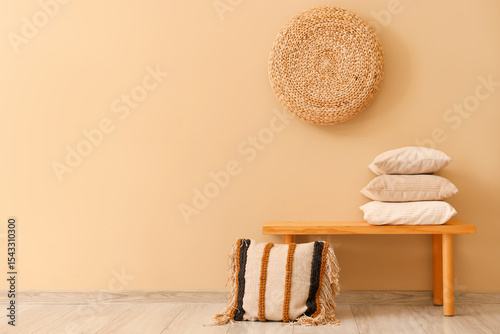 Minimalist home interior de...