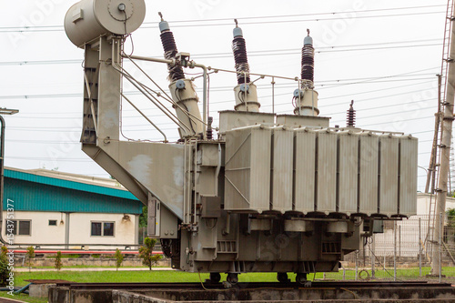 Quadro su tela Large electrical transformer at power station