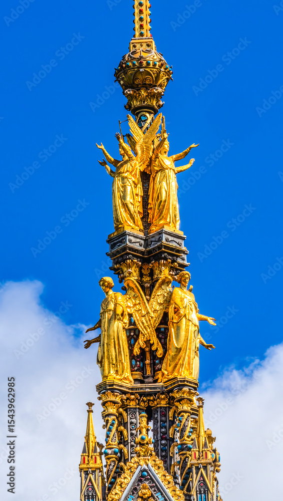 Fototapeta premium Golden Angels, Albert Memorial, Kensington, London, England. Opened in 1872 after Prince Albert died at 42 years of age, Queen Victoria's husband.