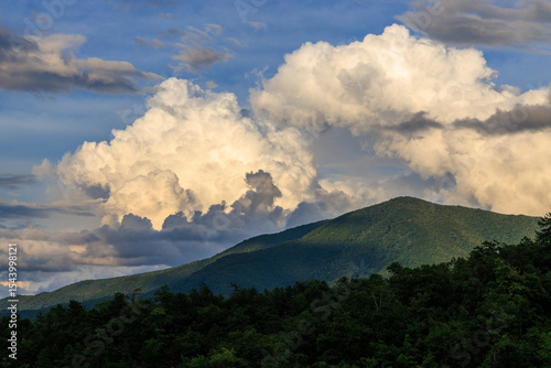 USA, Tennessee, Wears Valley. Cumulus clouds in Great Smoky Mountains.