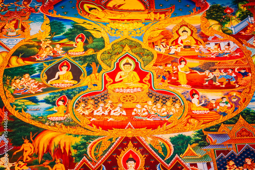 The mural paintings in the chapel tell stories about Buddhism.