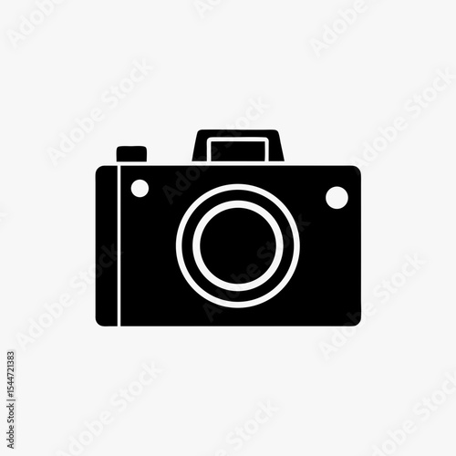 Black Camera Icon Isolated on White Background – Vintage Style Photography Symbol

