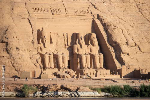 Cuadro en lienzo Ancient Egyptian temple of Abu Simbel in Aswan, Egypt