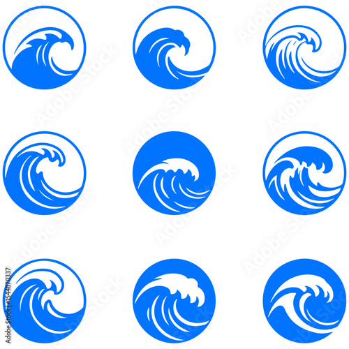 Aesthetic ocean wave patterns echoing natural fluid motion using elegant, gradient, and elegant vector stylization