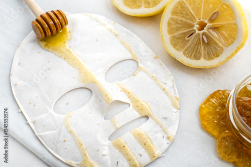 Honey and lemon face mask for health and beauty