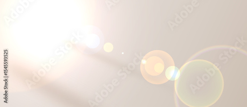 明るいベージュのグラデーション。光が差し込む。