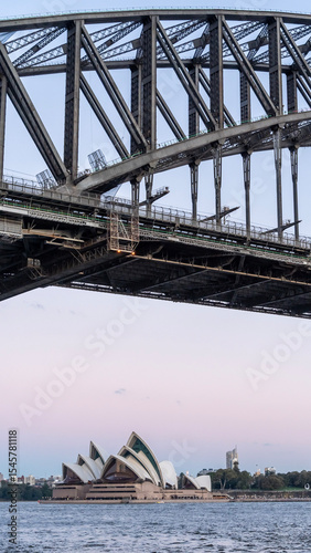 sydney harbour bridge, sdyney opera house, Australia