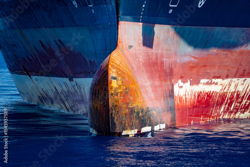 Fotografi Big container ship prow detail