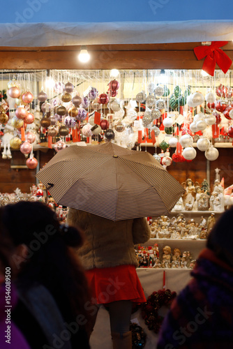 people at the market