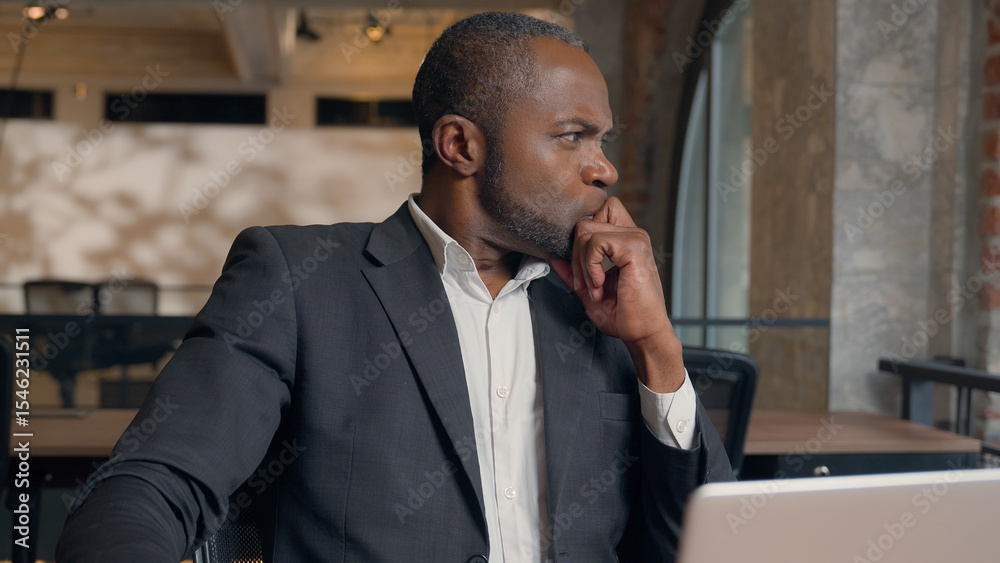 Εκτύπωση καμβά Thoughtful thinking African American adult manager male worker guy think solutio