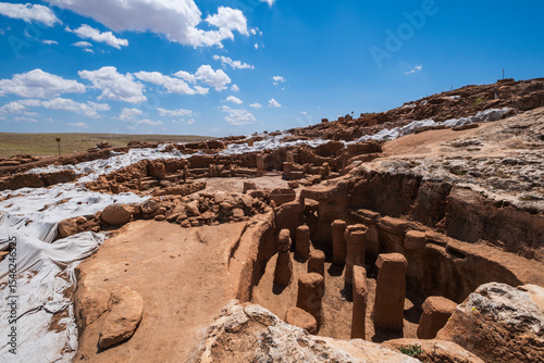 Karahantepe is one of the Pre-Pottery Neolithic settlements being investigated within the scope of the Şanlıurfa Neolithic Age Research Project – Taş Tepeler, which is a continuation of the Southeaste